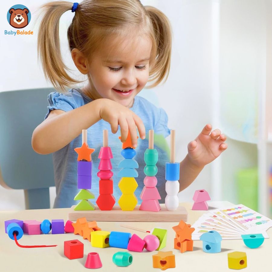 puzzle montessori une fille qui joue à un jeu en bois